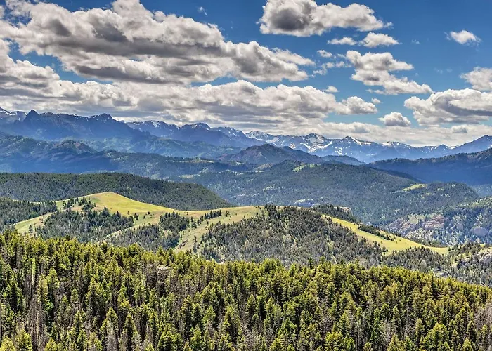 Kayaks & Views: Yellowstone River In * Clark